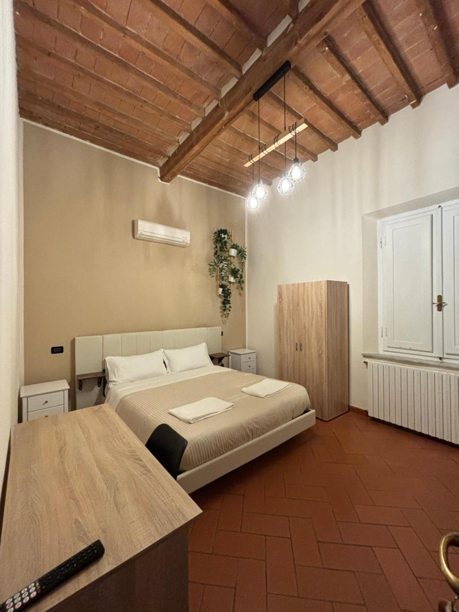 Window To The Tower Bed and Breakfast Pisa Exteriör bild